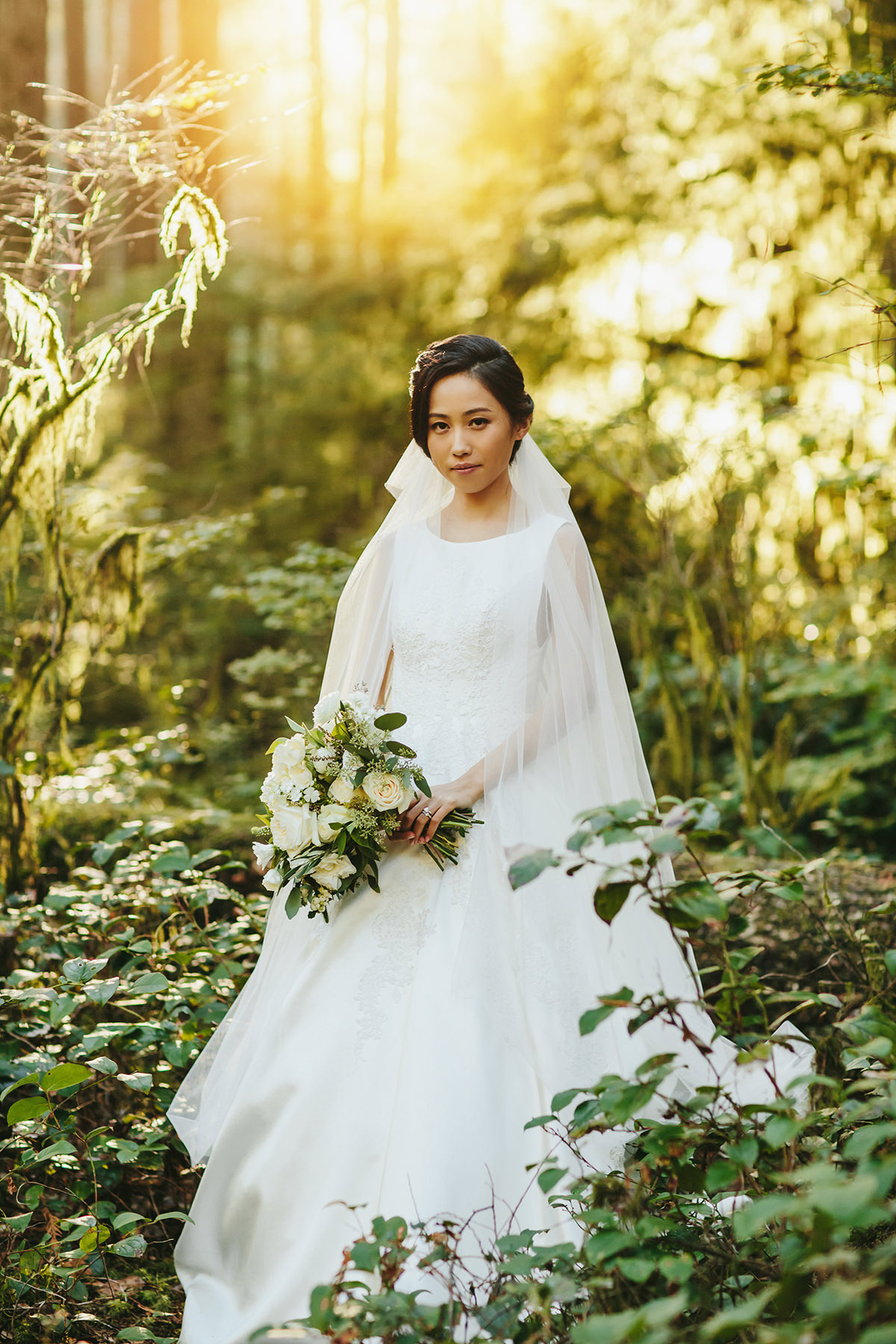bride in Vancouver forest photo www.lucida-photography.com